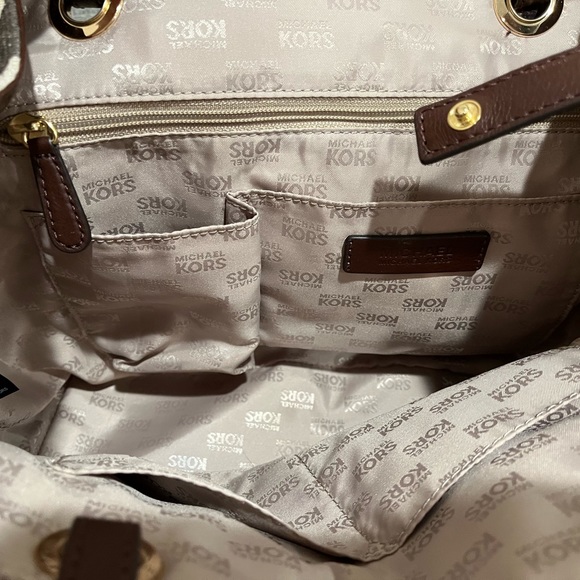 Authentic Michael Kors Animal Print Canvas Tote EUC! - Picture 11 of 12
